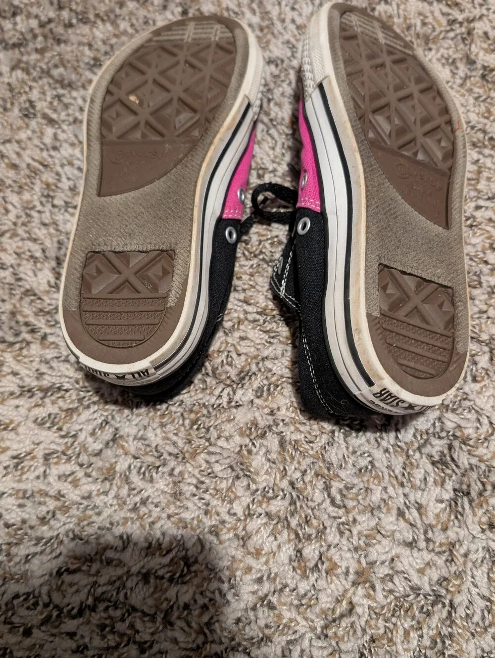 Converse bright pink